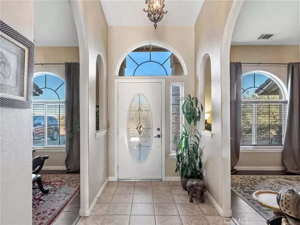 Phelan, CA 92371,8328 Chateau