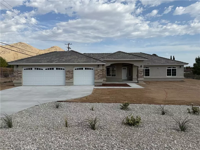 19375 Corwin RD, Apple Valley, CA 92307
