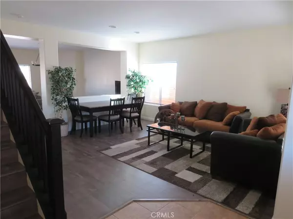 Victorville, CA 92392,13784 Obispo Way