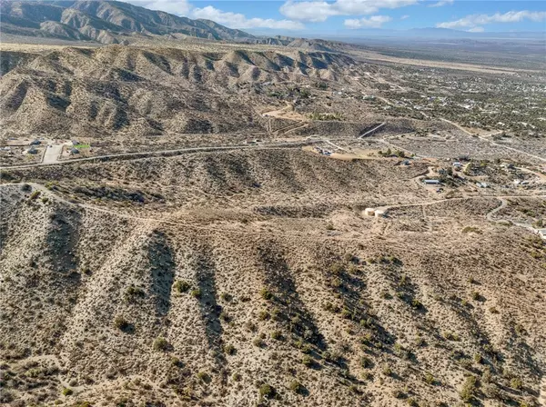 Pinon Hills, CA 92372,0 Desert View RD