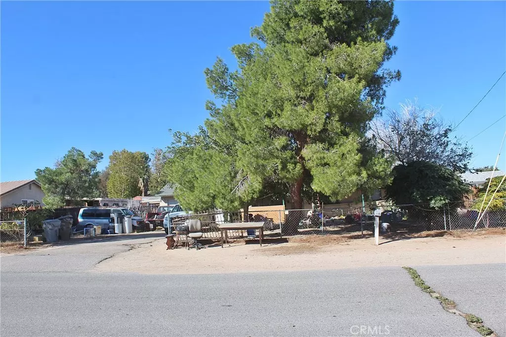 Hesperia, CA 92345,9030 Roble