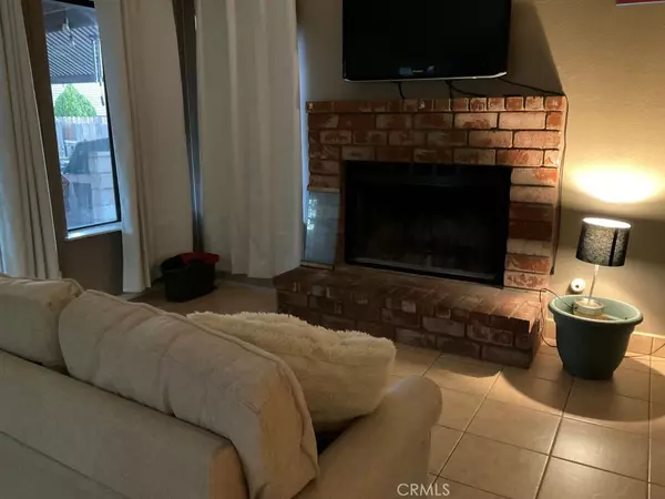 Oak Hills, CA 92344,13470 Cedar ST