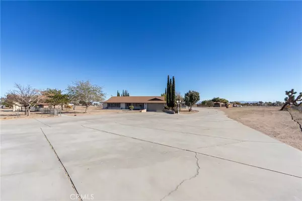 Oak Hills, CA 92344,10731 Anaconda AVE