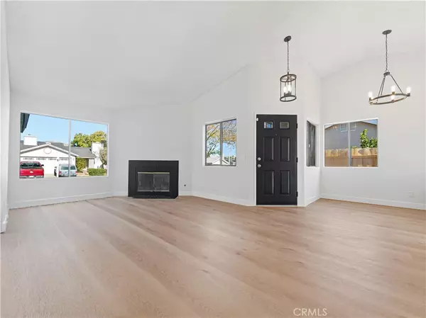 Hesperia, CA 92344,14179 Rosewood DR