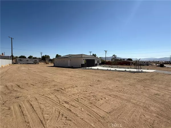 Apple Valley, CA 92307,20420 Yuma