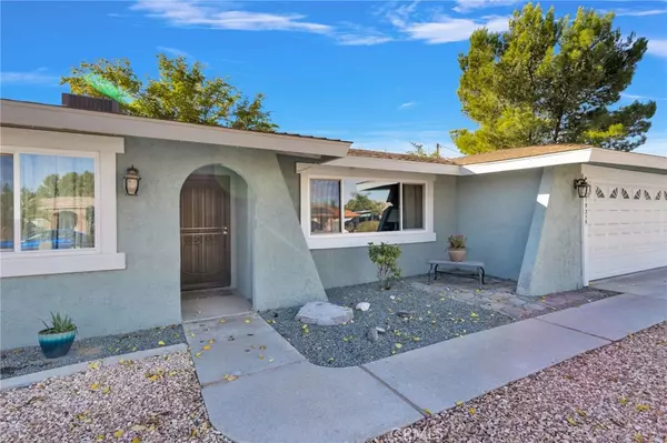 Apple Valley, CA 92307,19215 Kinai RD