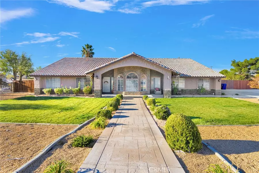 18955 Pachappa RD, Apple Valley, CA 92307