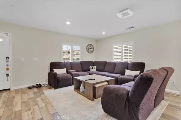 Fontana, CA 92336,7516 Avocado Cove