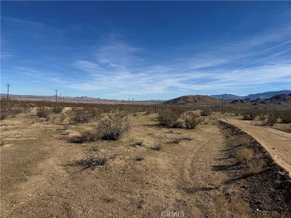0 Cove RD, Lucerne Valley, CA 92356