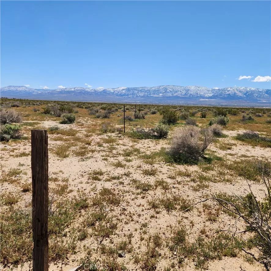 Lucerne Valley, CA 92356,45215138 Near Fairlane