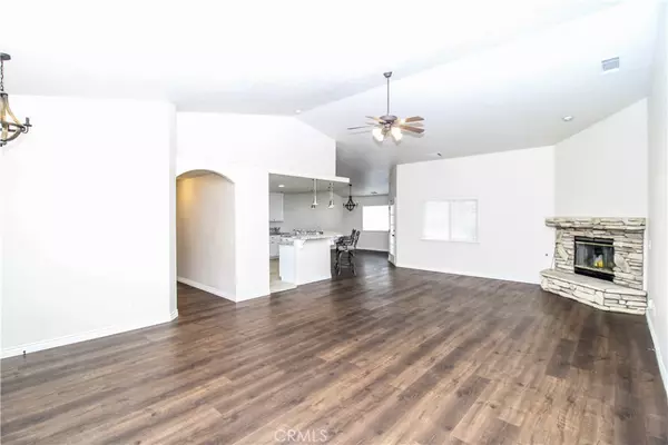 Victorville, CA 92395,17772 Pebble Beach