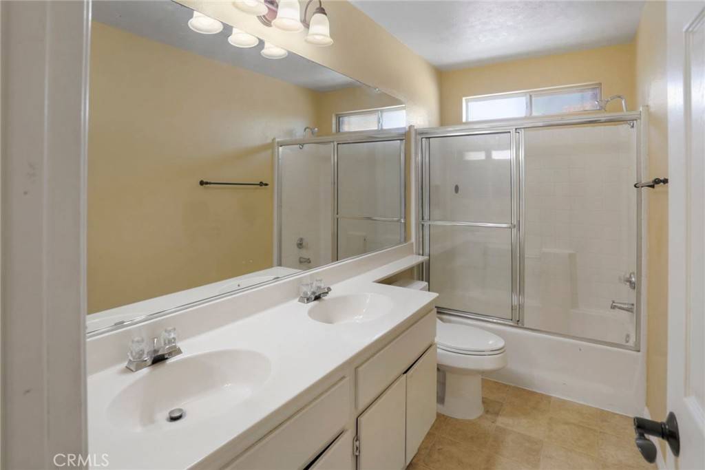 Hesperia, CA 92344,14318 Dartmouth ST