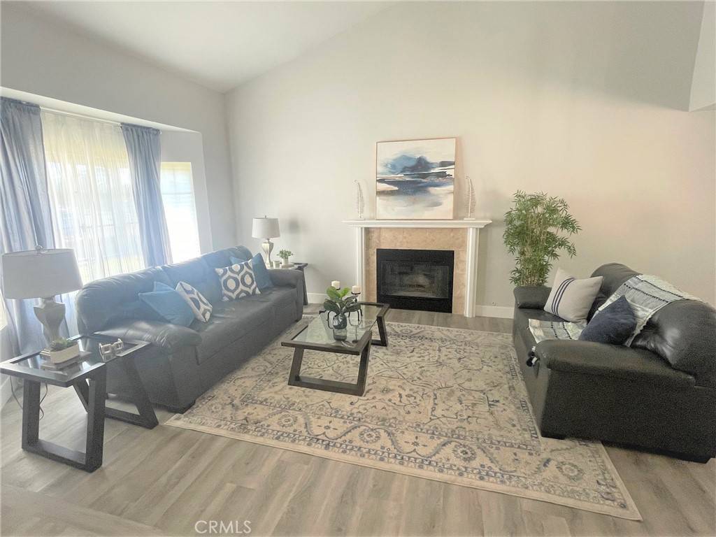 16711 Parthenia ST #1, Northridge, CA 91343