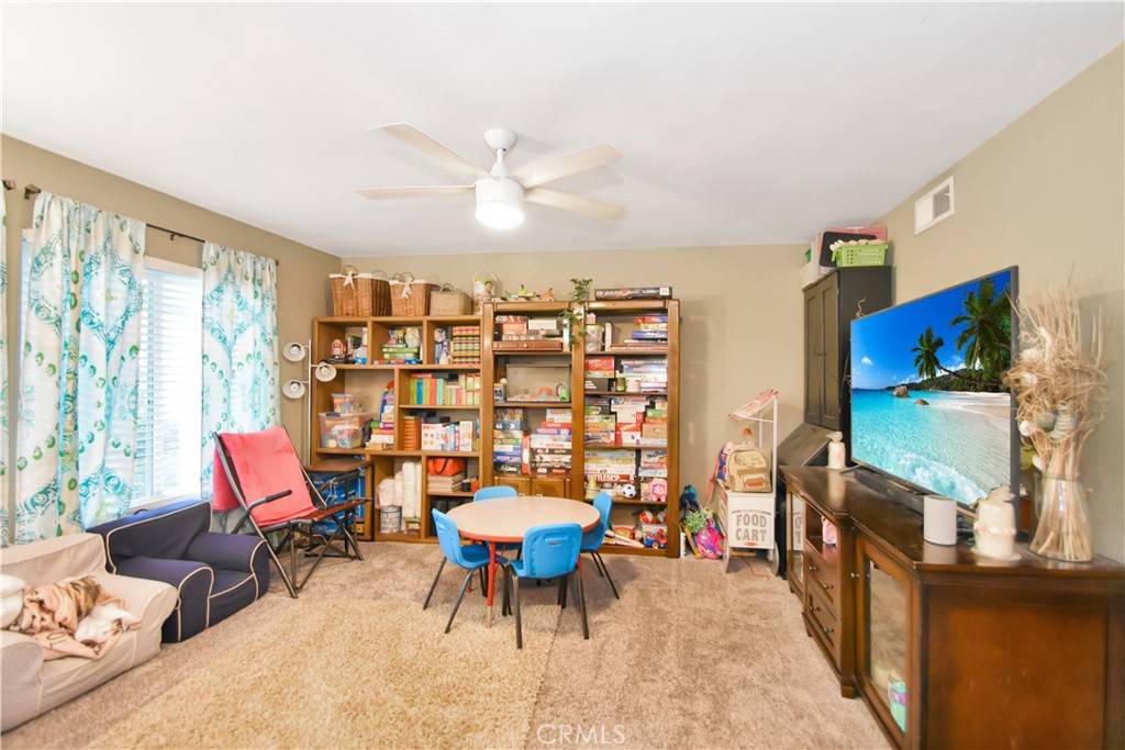 Lake Forest, CA 92630,21703 Lake Vista DR