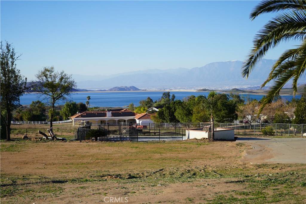 Lake Mathews, CA 92570,20841 Lakeridge DR