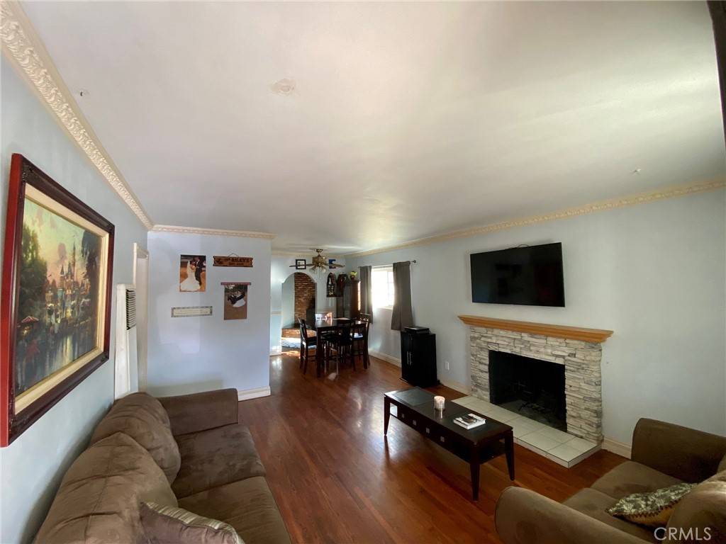 Azusa, CA 91702,426 N Pasadena AVE