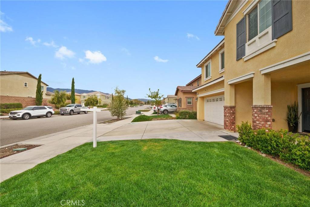 Fontana, CA 92336,7195 Bella Strada DR