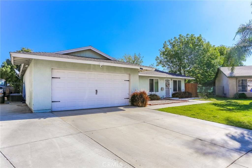 Jurupa Valley, CA 92509,4272 Ridgewood DR