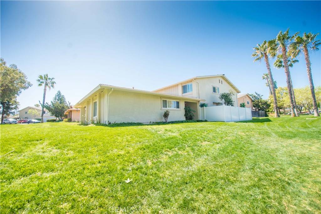 1309 Via Santiago #C, Corona, CA 92882