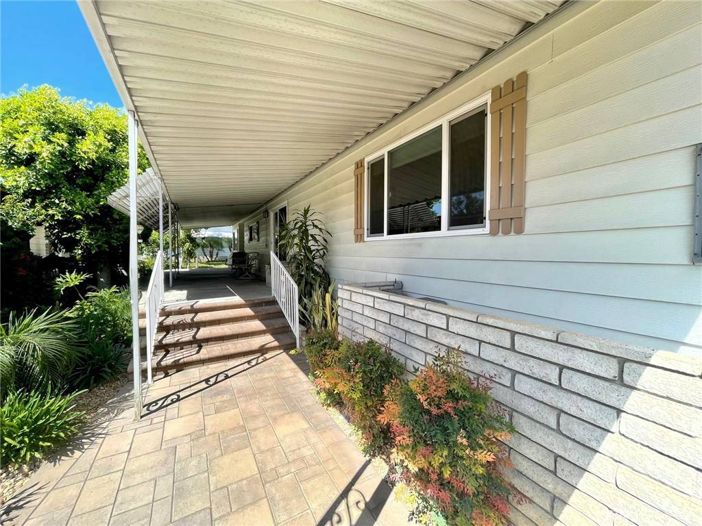 2241 Lake Forest CIR #121, La Habra, CA 90631