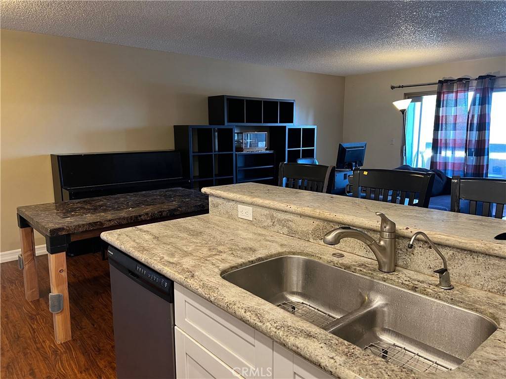 Garden Grove, CA 92840,12635 Main ST #320