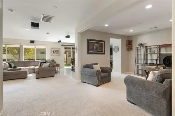 Jurupa Valley, CA 91752,4922 Corte Carbonera