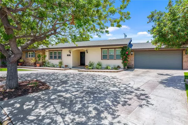 Brea, CA 92821,537 Briarwood DR