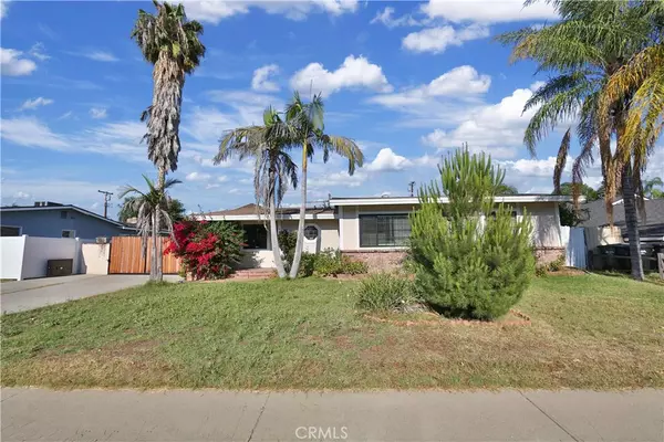 738 S Hollenbeck ST, West Covina, CA 91791