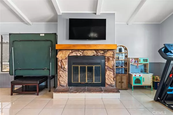 Corona, CA 92881,1550 Rimpau AVE #183