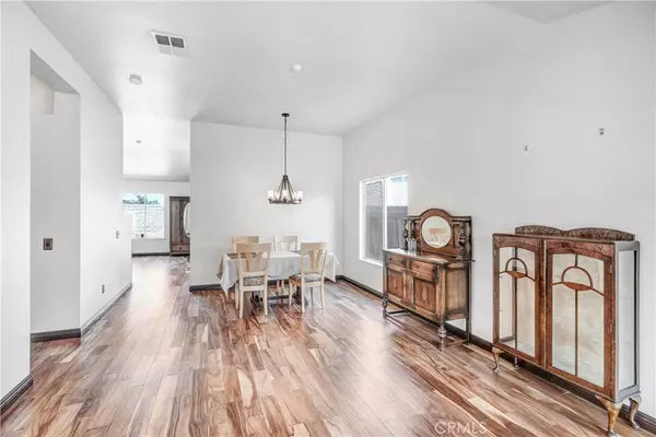 Corona, CA 92882,769 Kingsgate DR