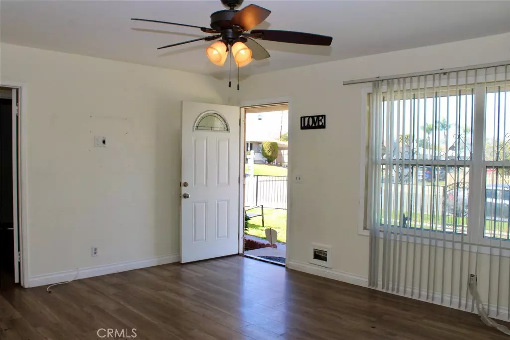 Corona, CA 92879,1068 Spruce ST