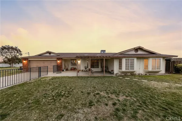 10173 Barker Rd, Oak Hills, CA 92344