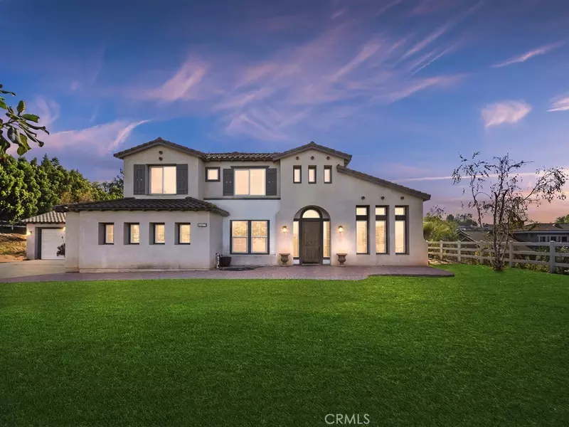 18477 Hollowtree LN, Riverside, CA 92504