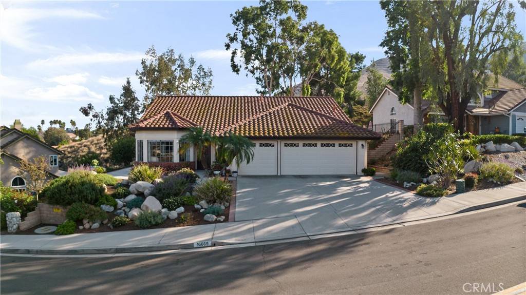 16665 Lake Knoll Pkwy, Riverside, CA 92503