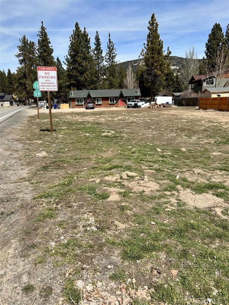 Big Bear City, CA 92314,109 W Meadow LN