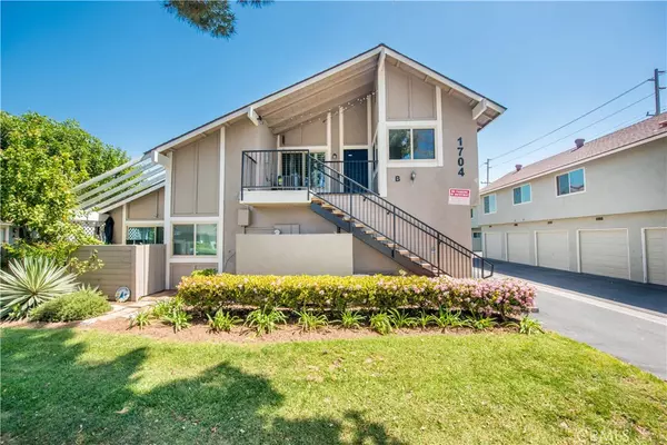 1704 N Willow Woods DR #B, Anaheim, CA 92807