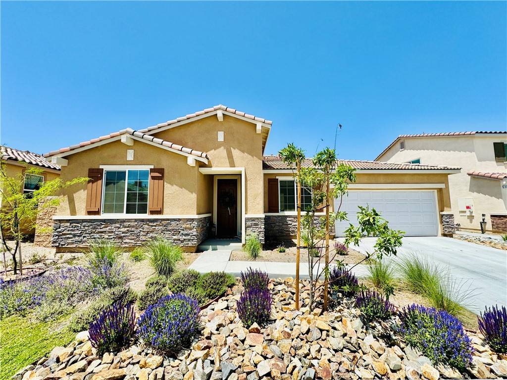 Hesperia, CA 92344,8672 Chester AVE