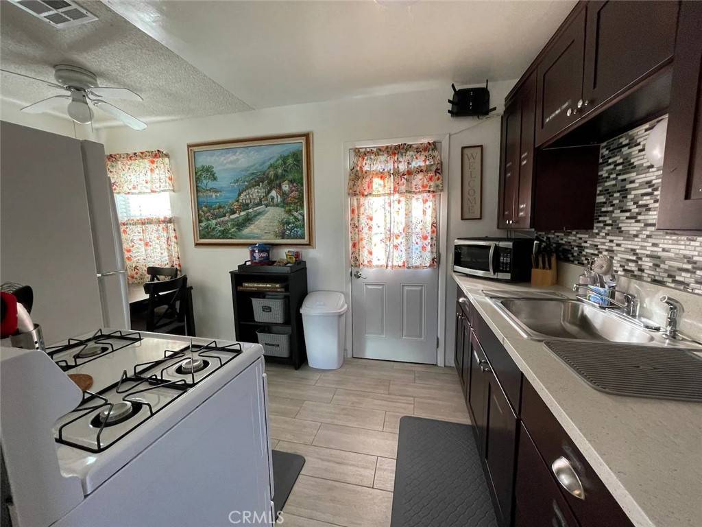 Bellflower, CA 90706,15133 Bellflower BLVD