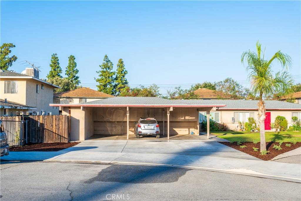 Redlands, CA 92374,733 E Brockton AVE