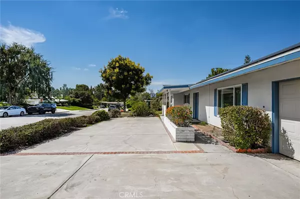 Redlands, CA 92373,121 Hillside WAY