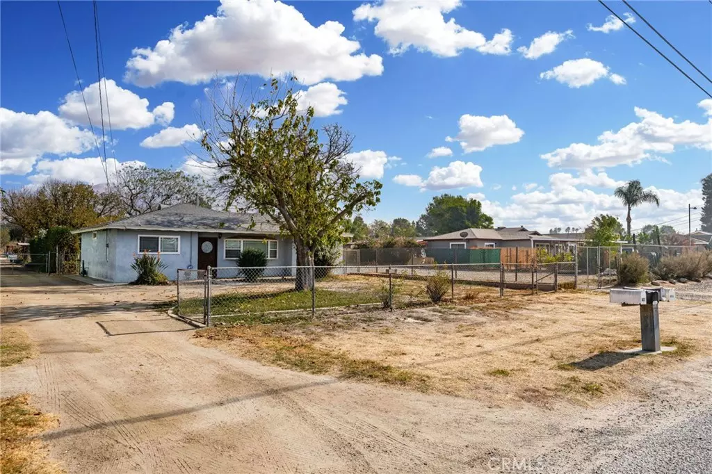 Norco, CA 92860,4623 Center AVE