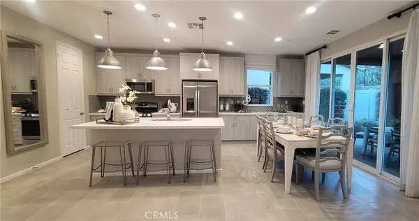 Corona, CA 92883,24086 Hillcrest DR