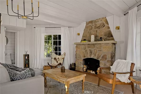 26433 Lake Forest DR, Twin Peaks, CA 92391