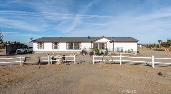2964 Smoke Tree Road,  Pinon Hills,  CA 92372