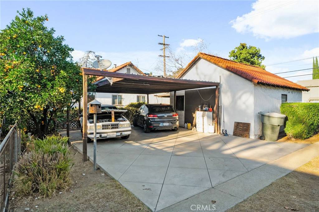 Redlands, CA 92373,40 S Center ST