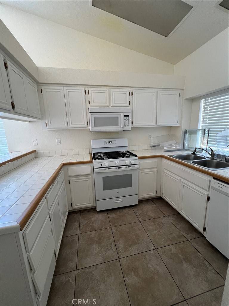 Perris, CA 92571,1562 Remembrance DR