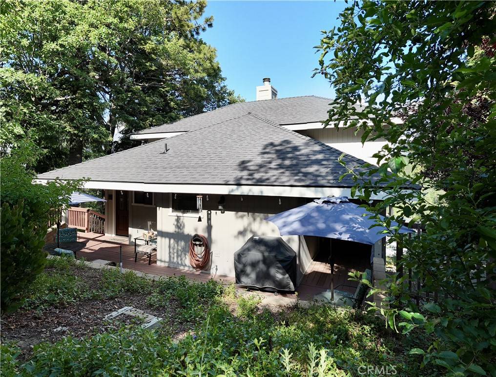Lake Arrowhead, CA 92352,905 Madera LN