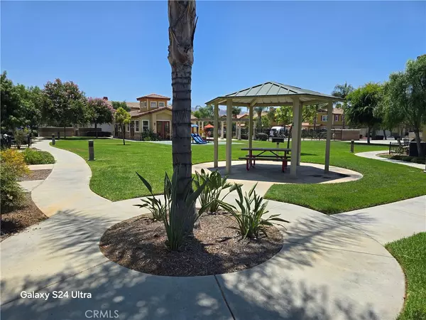 Redlands, CA 92373,1510 Orange AVE #807
