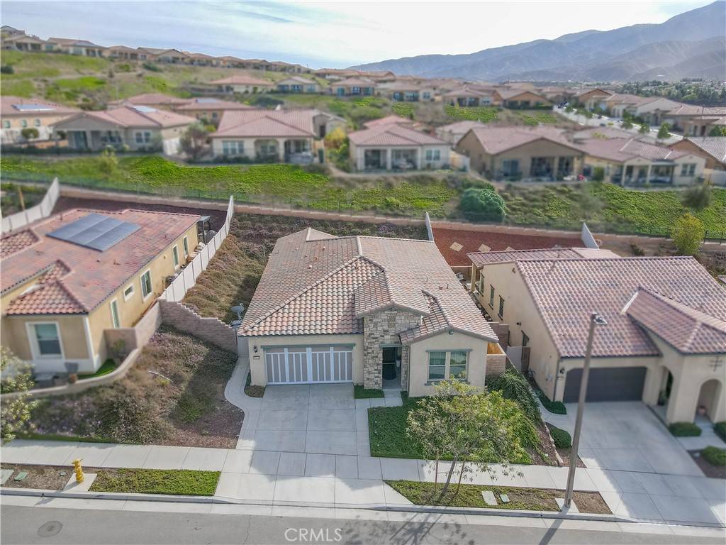Corona, CA 92883,11121 Fourleaf CT