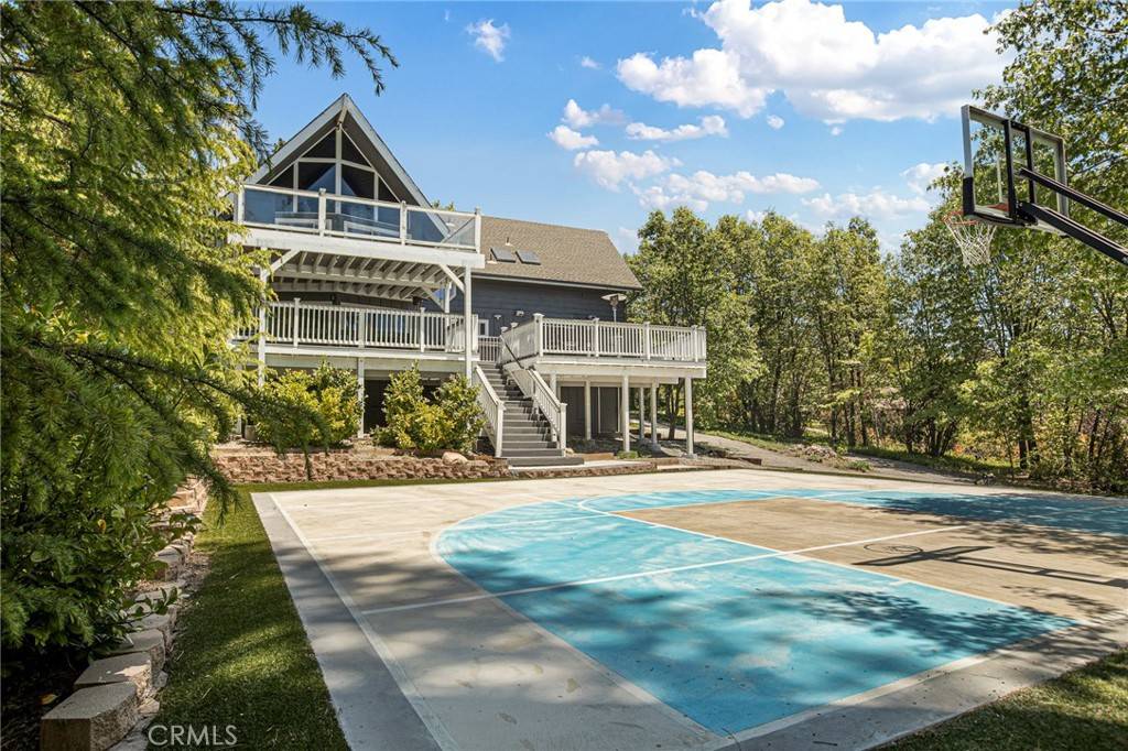 27555 W Shore RD, Lake Arrowhead, CA 92352